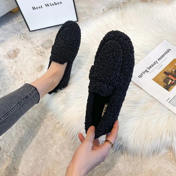 Donita - Soft plush slippers with non-slip sole