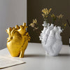 HeartVase - Modern heart-shaped resin vase