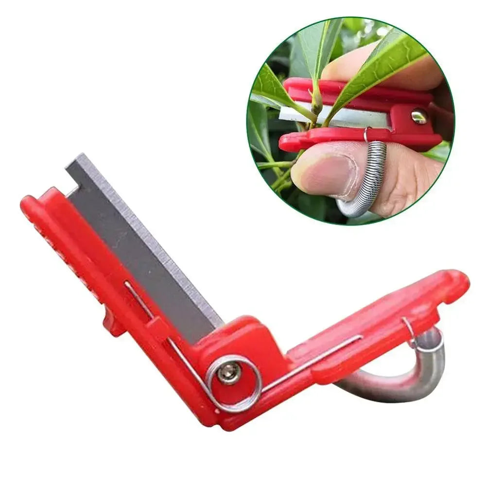 (2+2 Free) Harvester™ - Multifunctional thumb knife for effortless fruit picking and pruning [Last day discount]