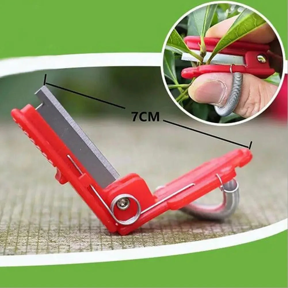 (2+2 Free) Harvester™ - Multifunctional thumb knife for effortless fruit picking and pruning [Last day discount]